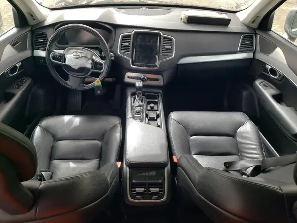 YV4102PK3J1349671 2018 VOLVO XC90 - Image 8