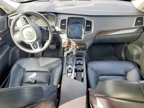 YV4102PK3K1499765 2019 VOLVO XC90 - Image 8