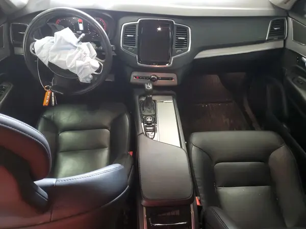 YV4102PK3M1680707 2021 VOLVO XC90 - Image 8