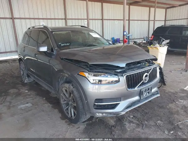 YV4102PK4J1357195 2018 VOLVO XC90 - Image 1