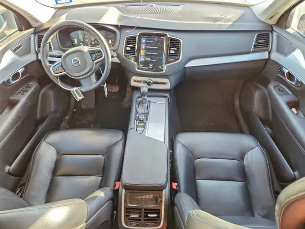 YV4102PK4J1369010 2018 VOLVO XC90 - Image 8