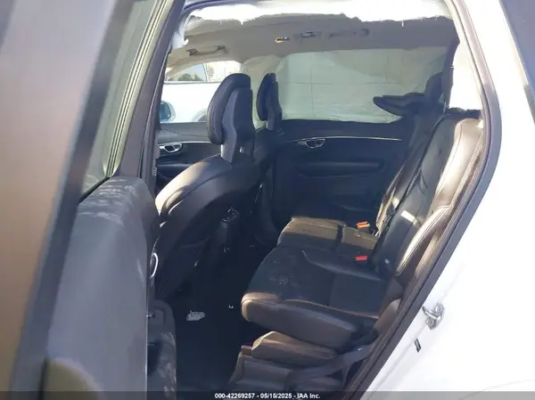 YV4102PK4L1535321 2020 VOLVO XC90 - Image 8