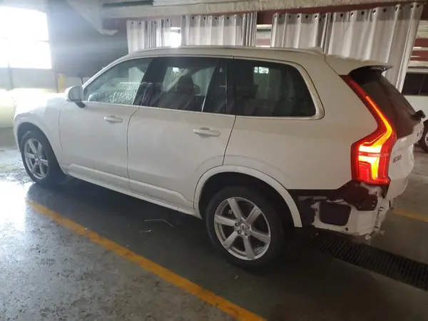 YV4102PK4N1836707 2022 VOLVO XC90 - Image 2