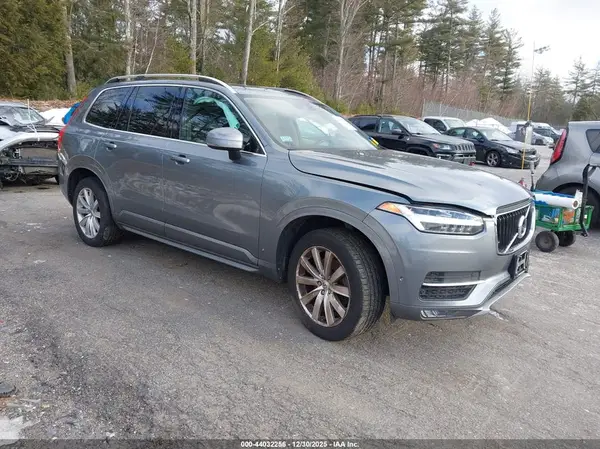 YV4102PK5J1350255 2018 VOLVO XC90 - Image 1