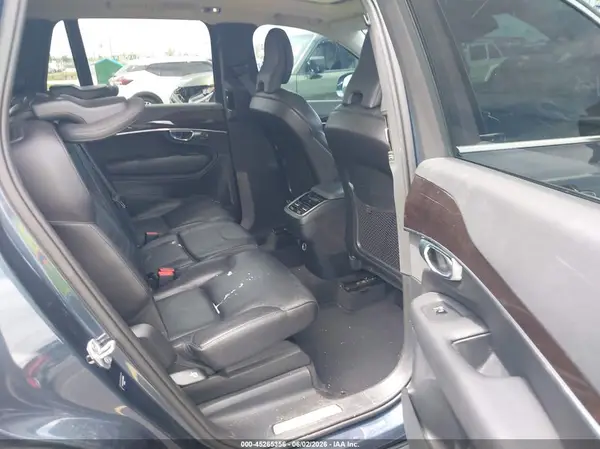 YV4102PK5K1486418 2019 VOLVO XC90 - Image 8