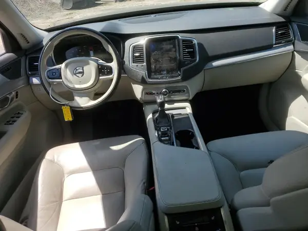 YV4102PK5M1679090 2021 VOLVO XC90 - Image 8
