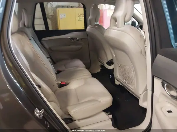 YV4102PK6J1346005 2018 VOLVO XC90 - Image 8