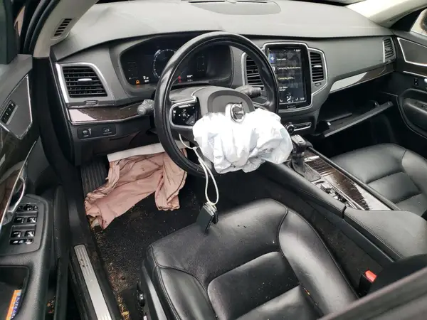 YV4102PK7J1358793 2018 VOLVO XC90 - Image 8
