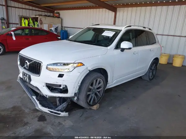 YV4102PK7K1420422 2019 VOLVO XC90 - Image 2