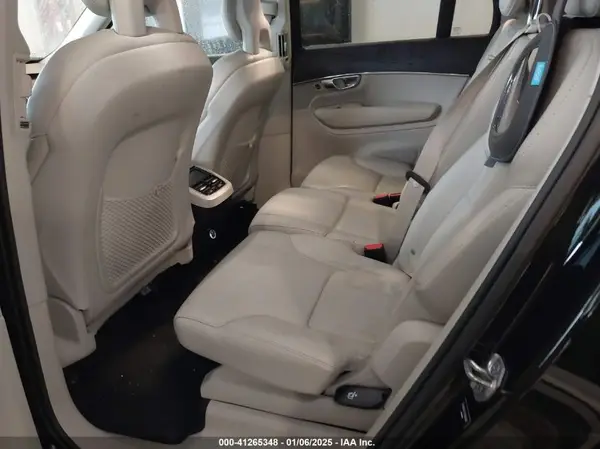 YV4102PK7L1604082 2020 VOLVO XC90 - Image 8