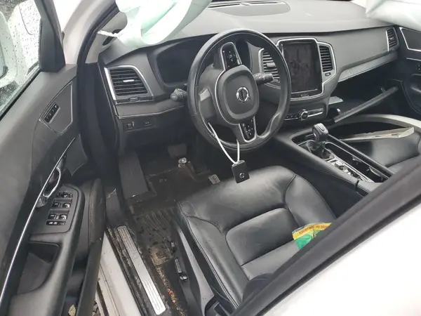YV4102PK7L1611338 2020 VOLVO XC90 - Image 8