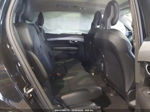 YV4102PK7M1732128 2021 VOLVO XC90 - Image 8
