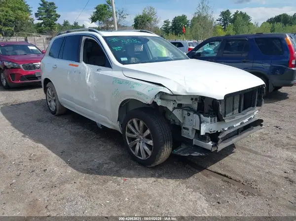 YV4102PK8J1343557 2018 VOLVO XC90 - Image 1