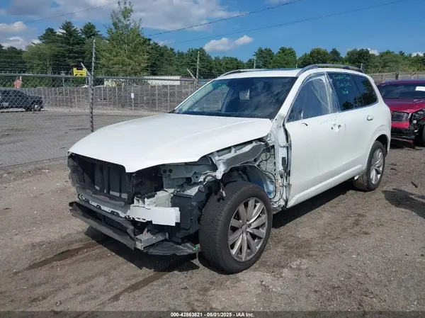 YV4102PK8J1343557 2018 VOLVO XC90 - Image 2