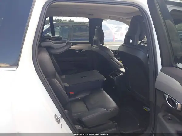 YV4102PK8J1343557 2018 VOLVO XC90 - Image 8