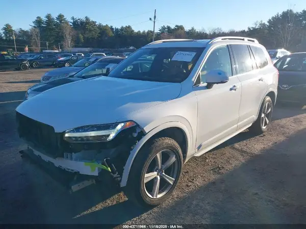 YV4102PK8J1352257 2018 VOLVO XC90 - Image 2