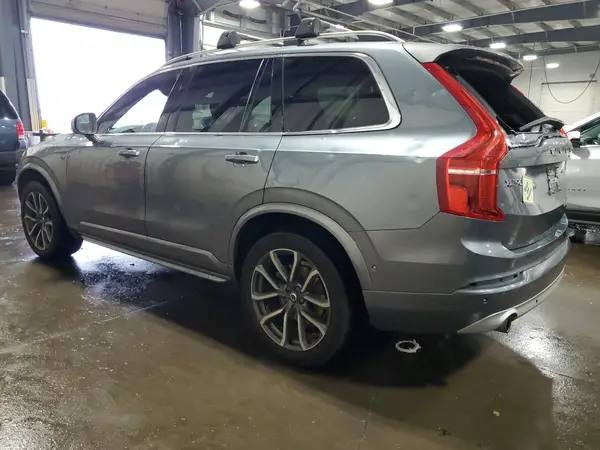 YV4102PK8J1357992 2018 VOLVO XC90 - Image 2