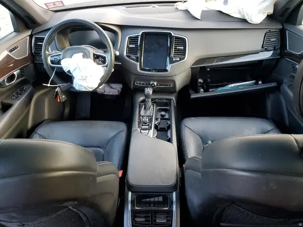 YV4102PK8J1372380 2018 VOLVO XC90 - Image 8