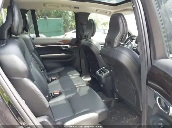 YV4102PK8K1505995 2019 VOLVO XC90 - Image 8