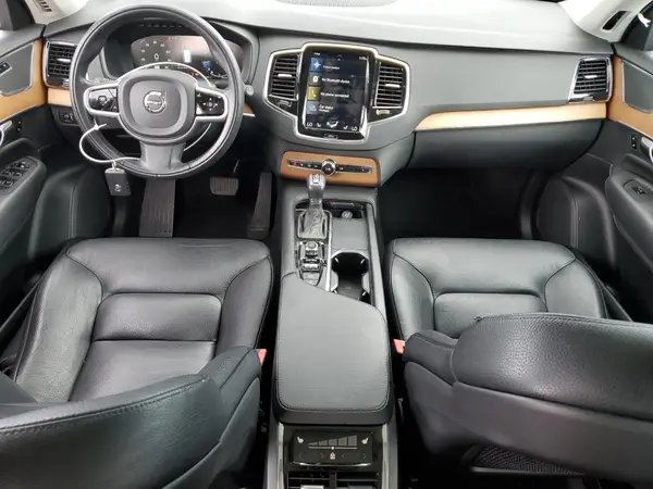 YV4102PK8M1702832 2021 VOLVO XC90 - Image 8