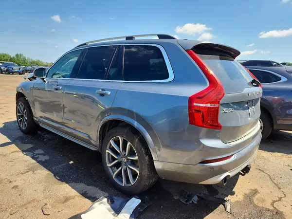 YV4102PK9J1364241 2018 VOLVO XC90 - Image 2