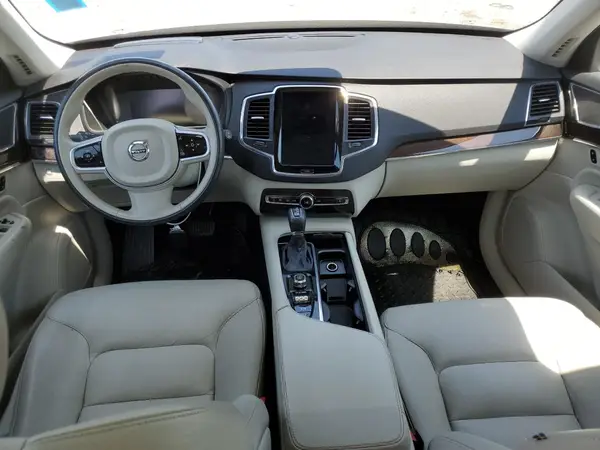 YV4102PK9K1499883 2019 VOLVO XC90 - Image 8