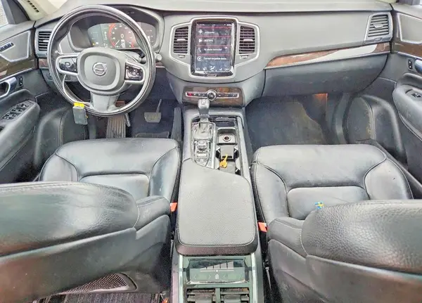 YV4102PKXJ1357475 2018 VOLVO XC90 - Image 8