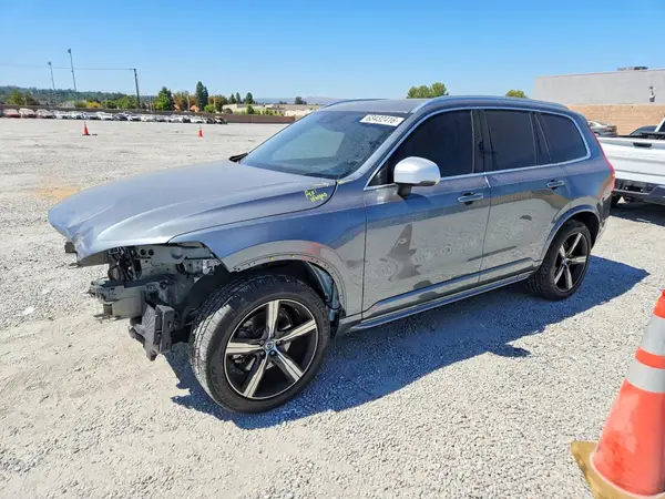 YV4102PM6K1507245 2019 VOLVO XC90 - Image 1