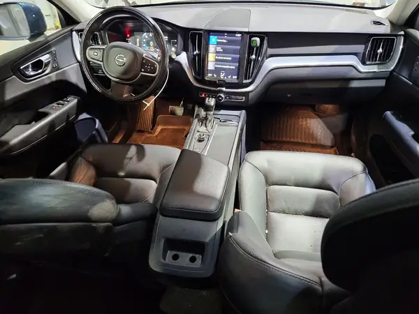YV4102RK0J1065203 2018 VOLVO XC60 - Image 8
