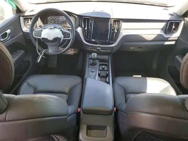 YV4102RK0J1080882 2018 VOLVO XC60 - Image 8