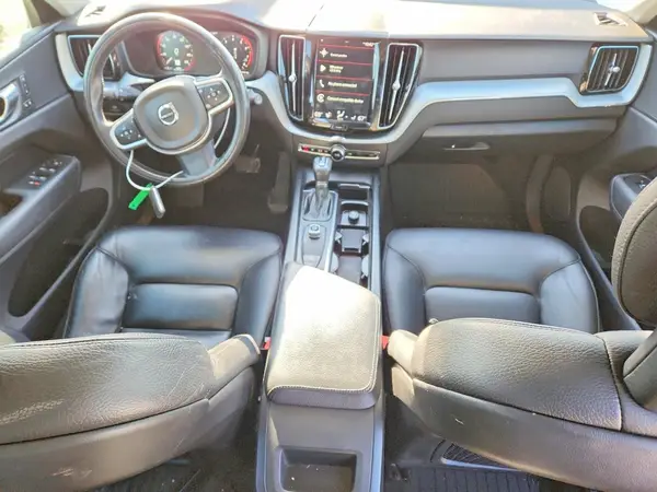 YV4102RK0J1092241 2018 VOLVO XC60 - Image 8