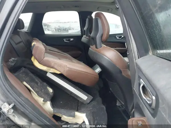YV4102RK0J1092336 2018 VOLVO XC60 - Image 8