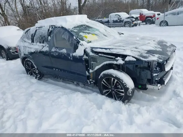 YV4102RK0L1515807 2020 VOLVO XC60 - Image 1