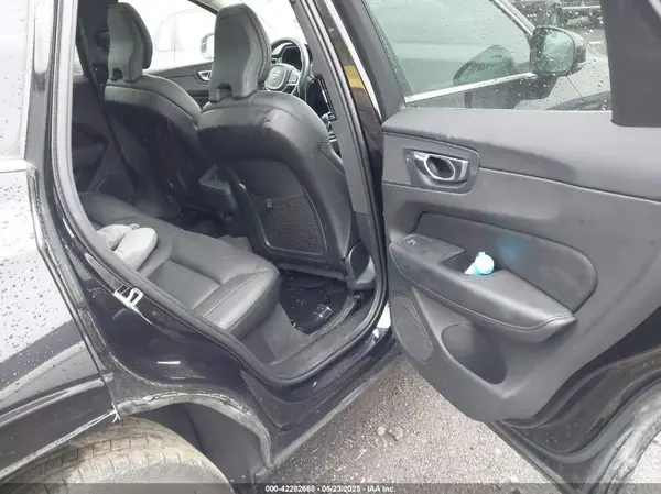 YV4102RK0M1675302 2021 VOLVO XC60 - Image 8