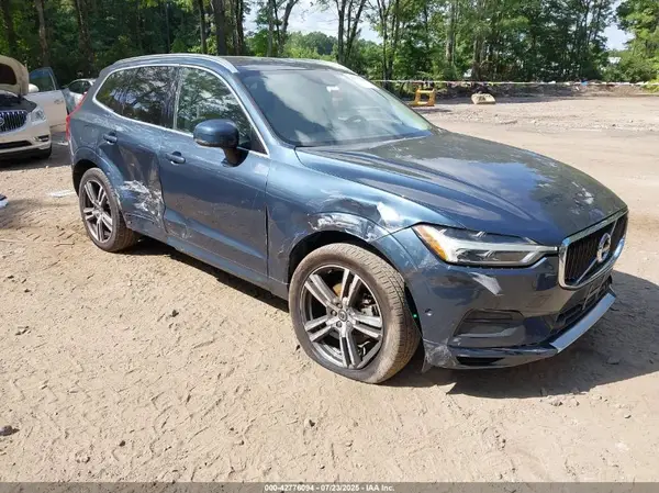 YV4102RK1J1070376 2018 VOLVO XC60 - Image 1