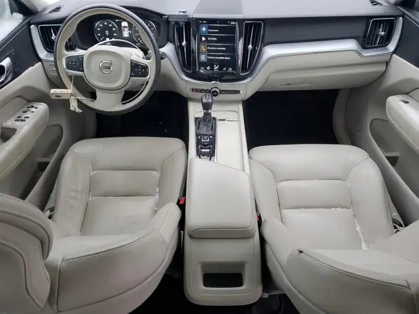 YV4102RK1L1417904 2020 VOLVO XC60 - Image 8