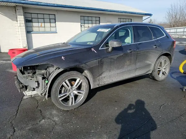 YV4102RK2J1006993 2018 VOLVO XC60 - Image 1