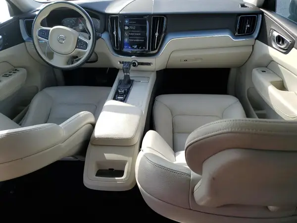 YV4102RK2J1006993 2018 VOLVO XC60 - Image 8