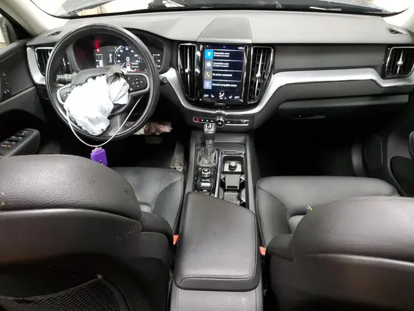 YV4102RK2J1076140 2018 VOLVO XC60 - Image 8