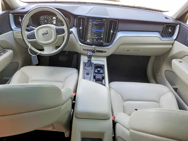 YV4102RK2J1090510 2018 VOLVO XC60 - Image 8