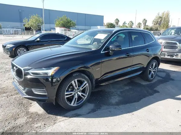 YV4102RK2J1092337 2018 VOLVO XC60 - Image 2