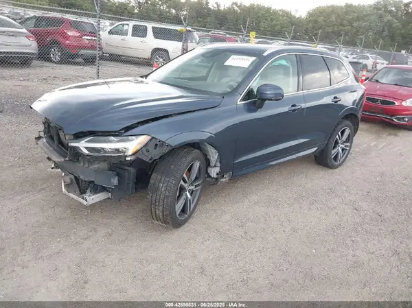 YV4102RK2L1436803 2020 VOLVO XC60 - Image 2
