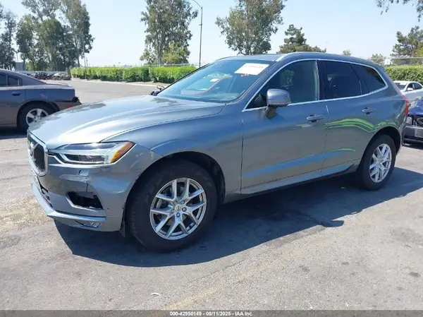 YV4102RK2L1525237 2020 VOLVO XC60 - Image 2