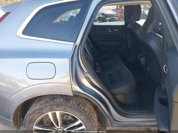 YV4102RK2M1846034 2021 VOLVO XC60 - Image 8