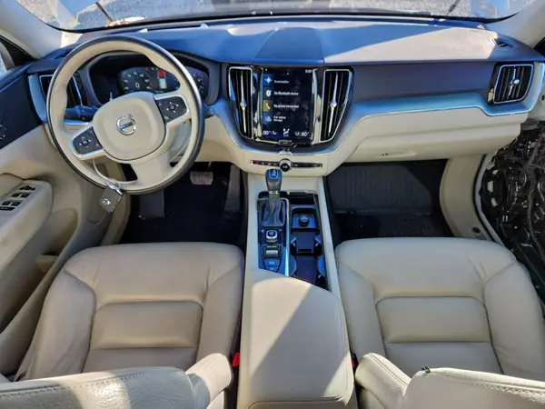 YV4102RK3J1025309 2018 VOLVO XC60 - Image 8