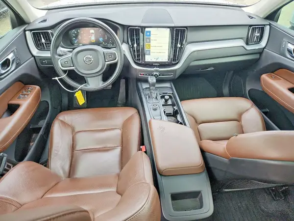 YV4102RK3J1029893 2018 VOLVO XC60 - Image 8