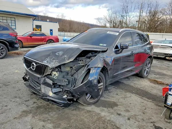 YV4102RK3J1064904 2018 VOLVO XC60 - Image 1