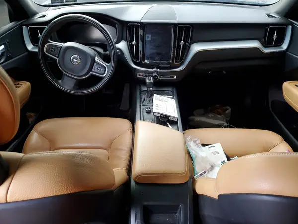 YV4102RK3J1064904 2018 VOLVO XC60 - Image 8