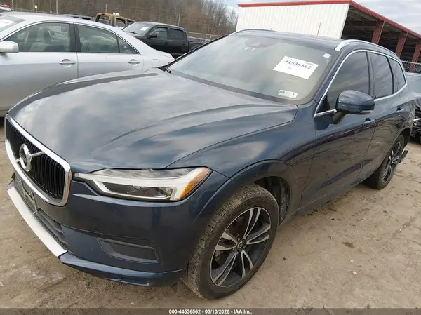 YV4102RK3J1065583 2018 VOLVO XC60 - Image 2
