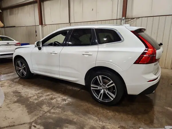 YV4102RK3M1689730 2021 VOLVO XC60 - Image 2